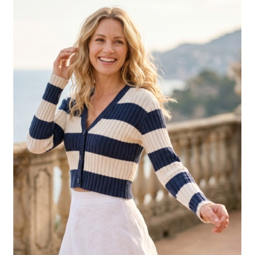 American Eagle Women XL Navy Blue Cream Striped Ribbed Cropped Cardigan Sweater